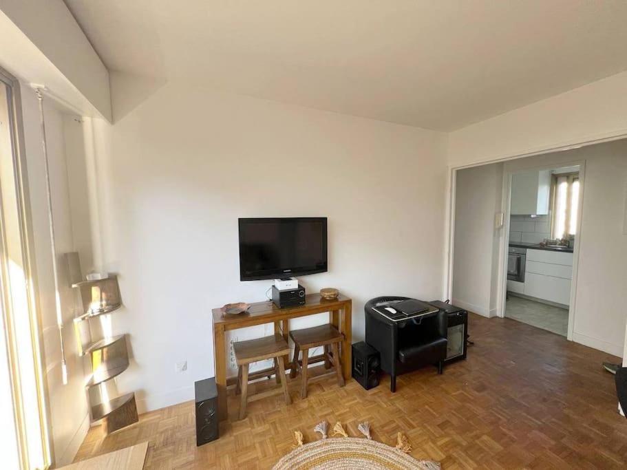 Entiry Apartment, Private Rooms In ปารีส ภายนอก รูปภาพ